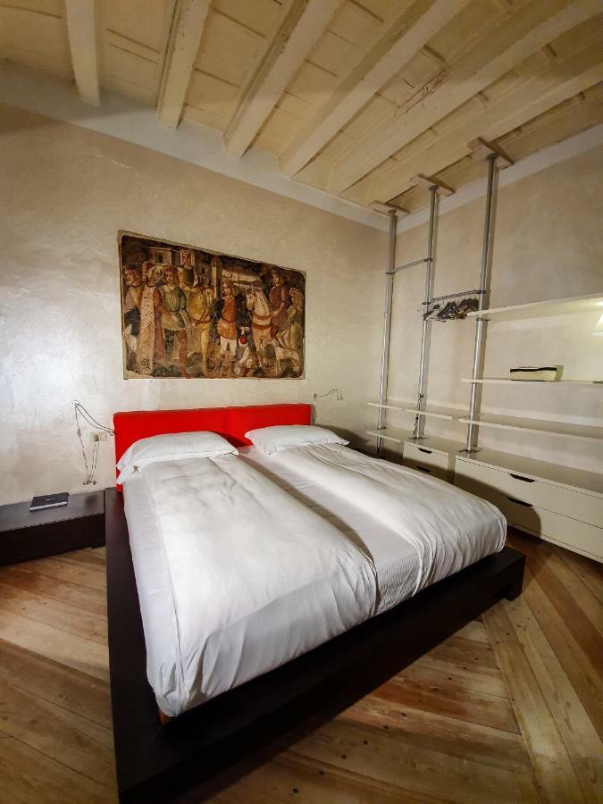 Flora Inn, Flora I - Nel Cuore Di Bergamo Alta Экстерьер фото